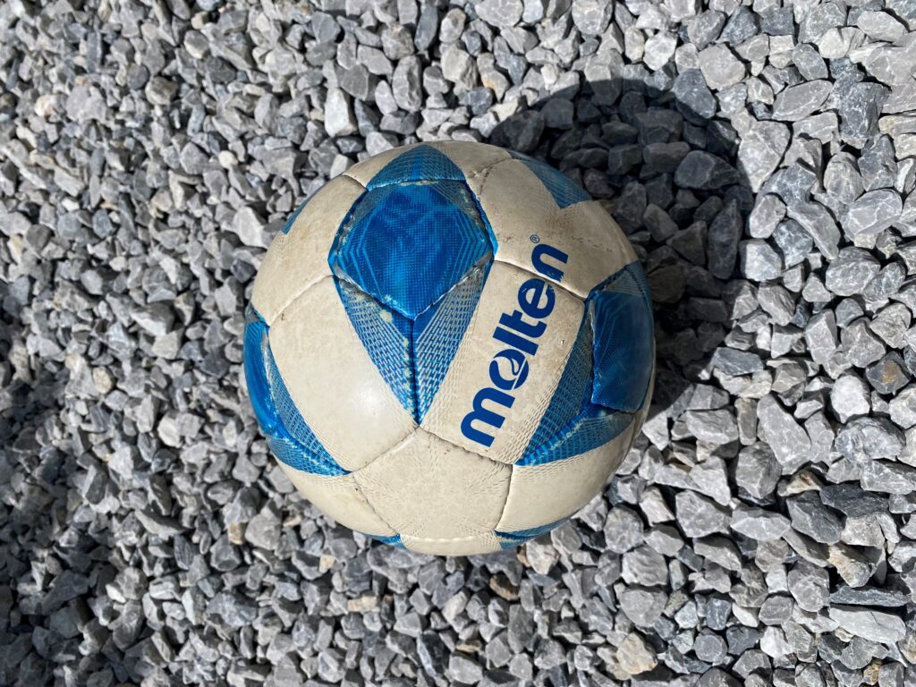 サッカー】お薦めのサッカーボールは「MiKASA（ミカサ）」か「molten